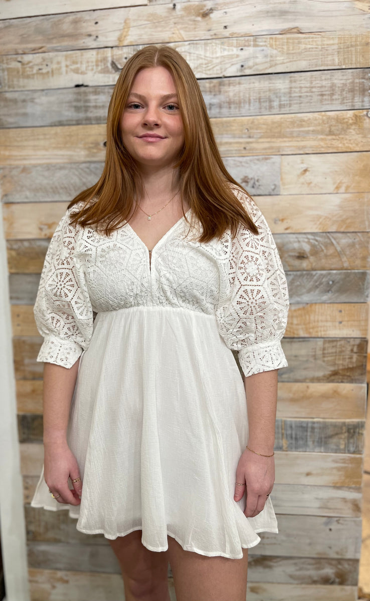 Lace Batwing Sleeve Open Back Mini Dress Large / White