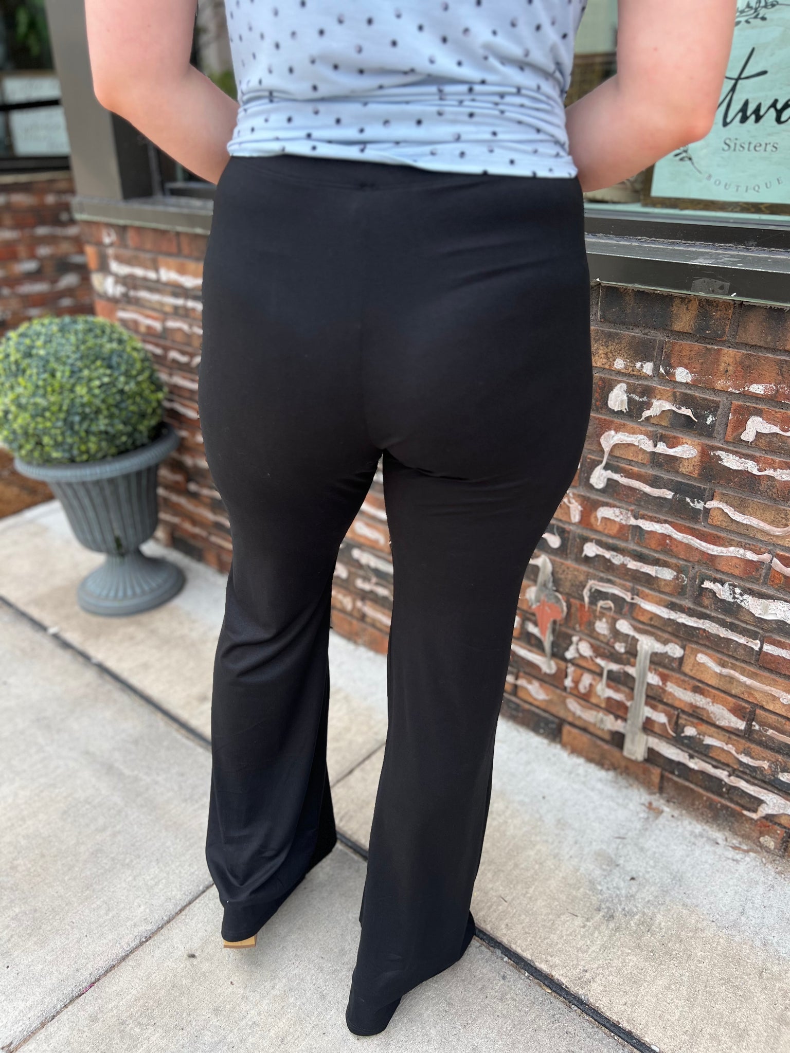 Flare Leg High Waisted Pants LARGE / Black Flare Leg High Waisted Pants LARGE / Black