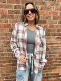 Classic Cut Flannel With Front Pocket