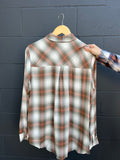 Classic Cut Flannel With Front Pocket