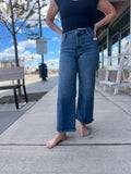 Artemis Vintage Ultra High Rise Crop