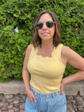 Sleeveless Ribbed Pullover