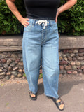 Artemis Vintage HR Barrel Jeans