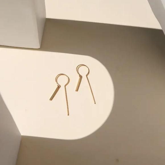 Token Raya Keyhole Threader Earrings- Nonreturnable