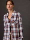 Classic Cut Flannel With Front Pocket