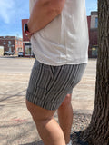 Linen Cuffed Elastic Waist Shorts